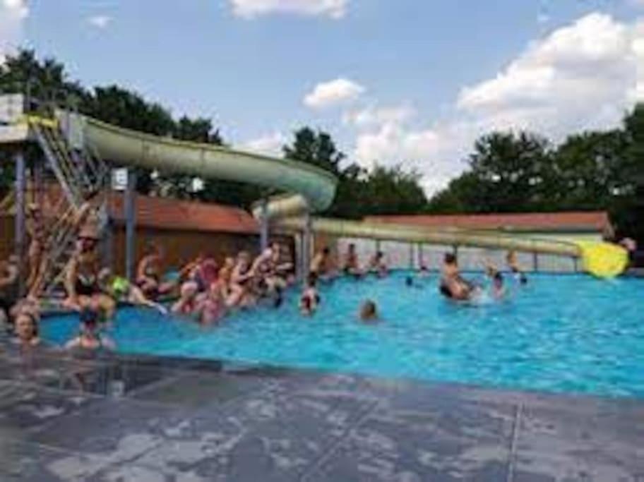 Chalet 14 Met Airco Familiecamping De Tien Heugten Schoonloo Drenthe Kültér fotó