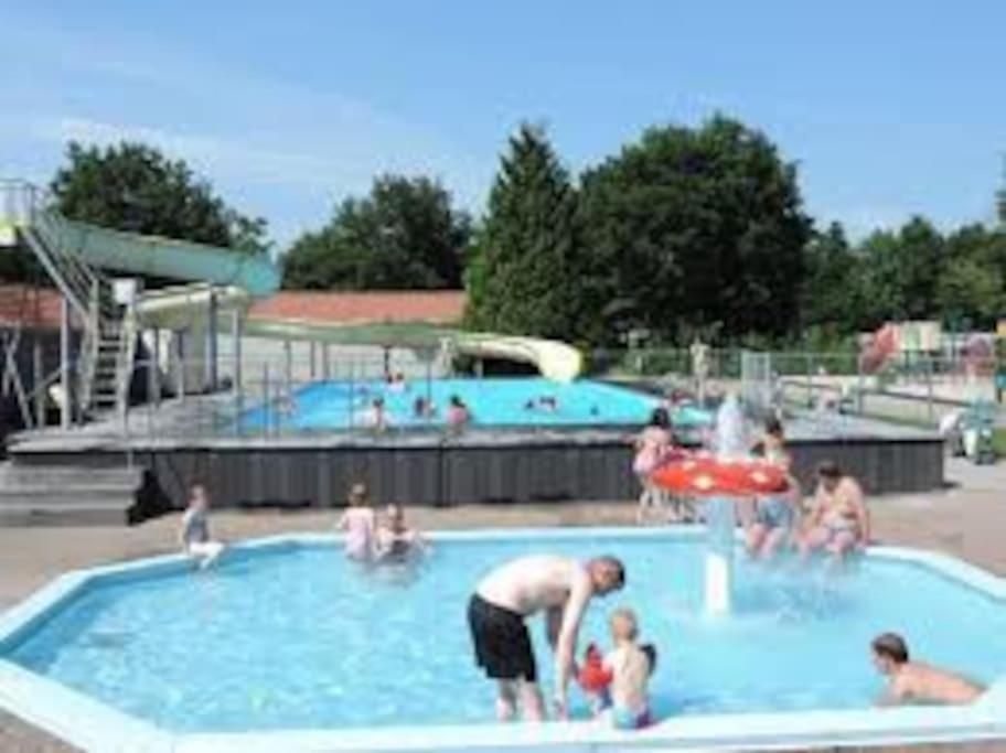 Chalet 14 Met Airco Familiecamping De Tien Heugten Schoonloo Drenthe Kültér fotó